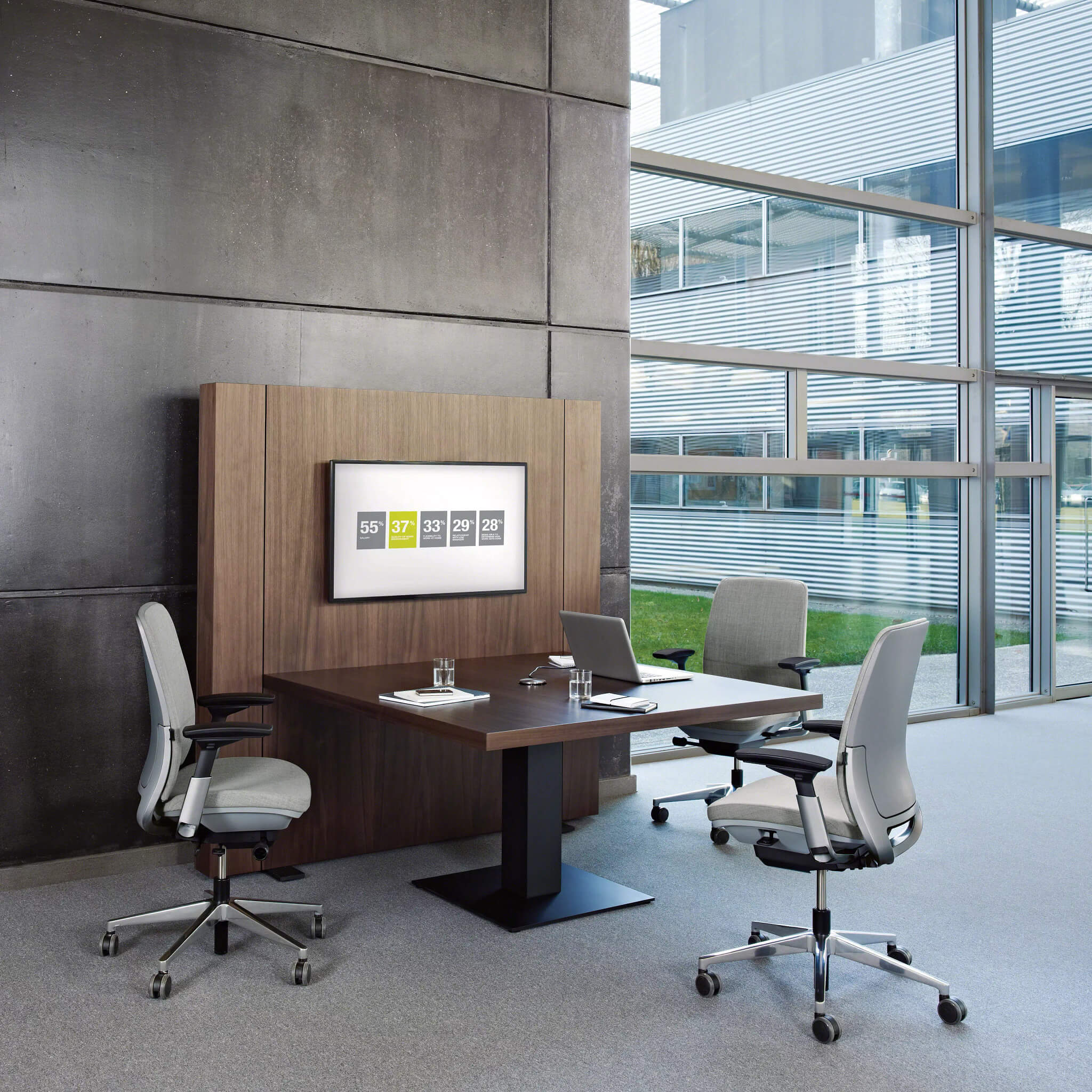Steelcase AMIA Bürostuhl mit 4D-Armlehnen, Platinum-Edition, konfigurierbar